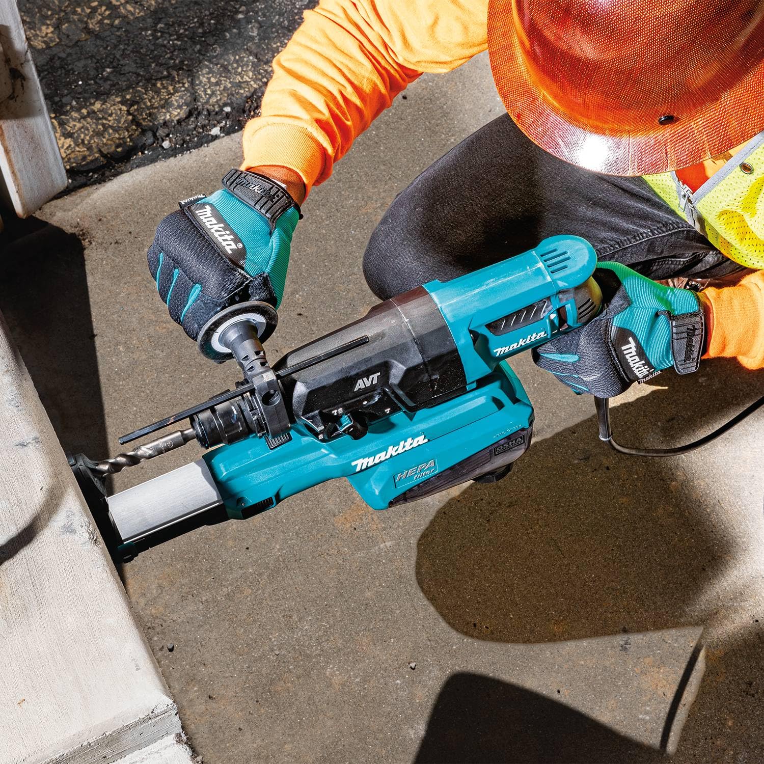 Makita HR2653 1" SDS-PLUS AVT® Rotary Hammer, HEPA Dust Extractor (Pistol Grip) - Image 8