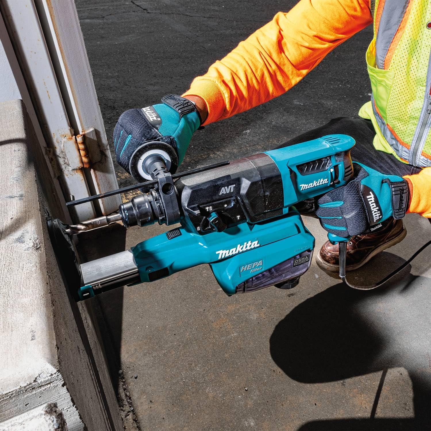 Makita HR2653 1" SDS-PLUS AVT® Rotary Hammer, HEPA Dust Extractor (Pistol Grip) - Image 9