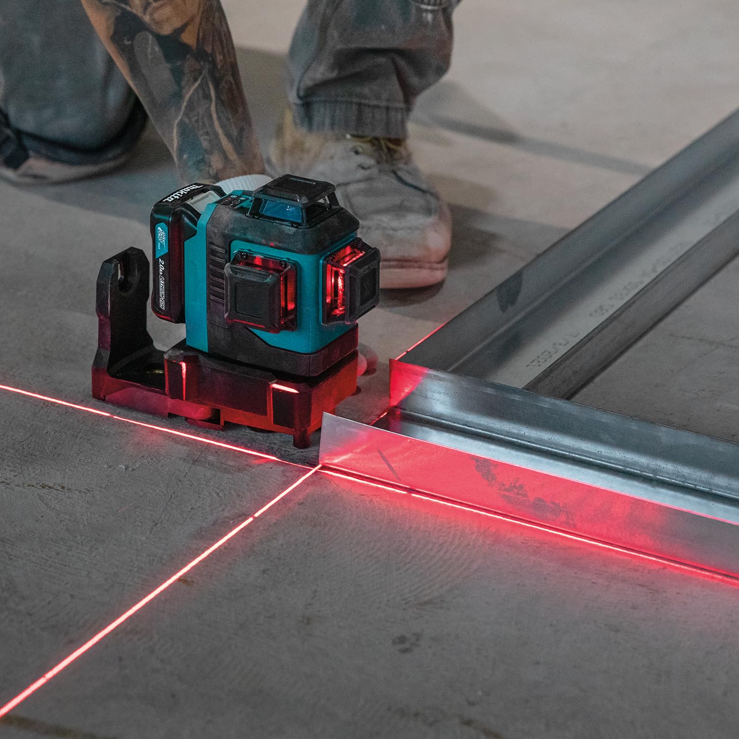 Makita SK700D 12V max CXT® Lithium-Ion Cordless Self-Leveling 360° 3-Plane Red Laser, Class II, 635 nm, <2 mW, Tool Only - Image 14